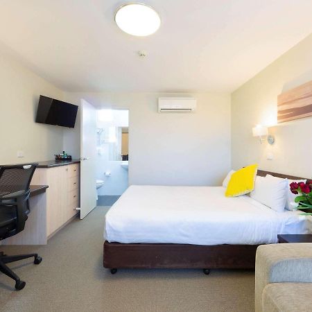 Ibis Styles Canberra Tall Trees Экстерьер фото
