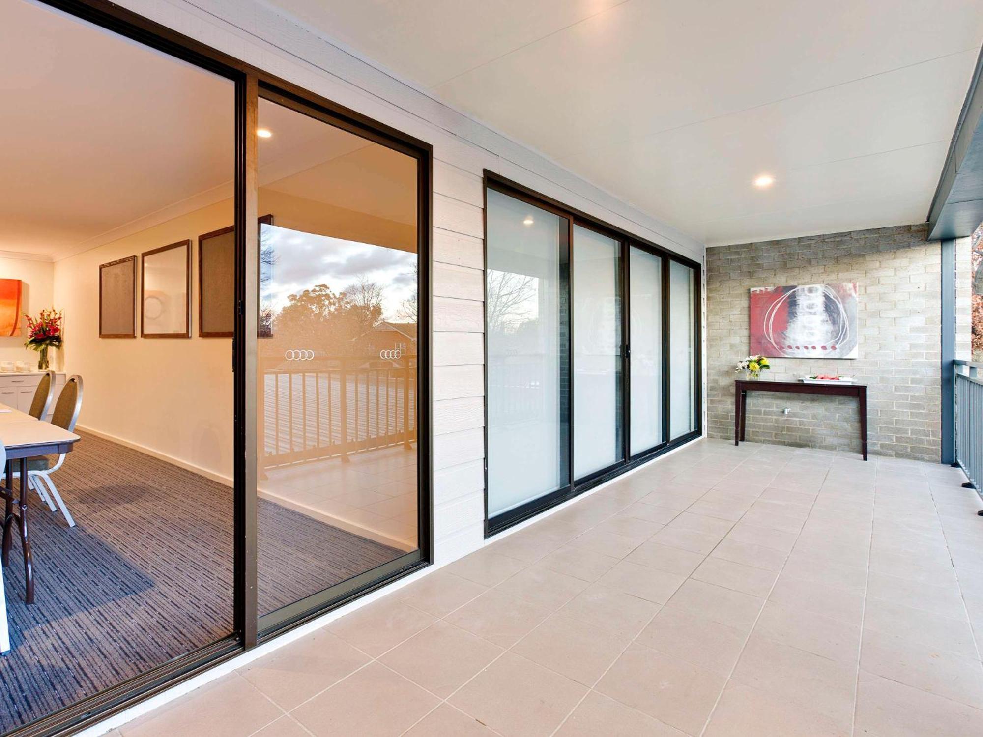 Ibis Styles Canberra Tall Trees Экстерьер фото
