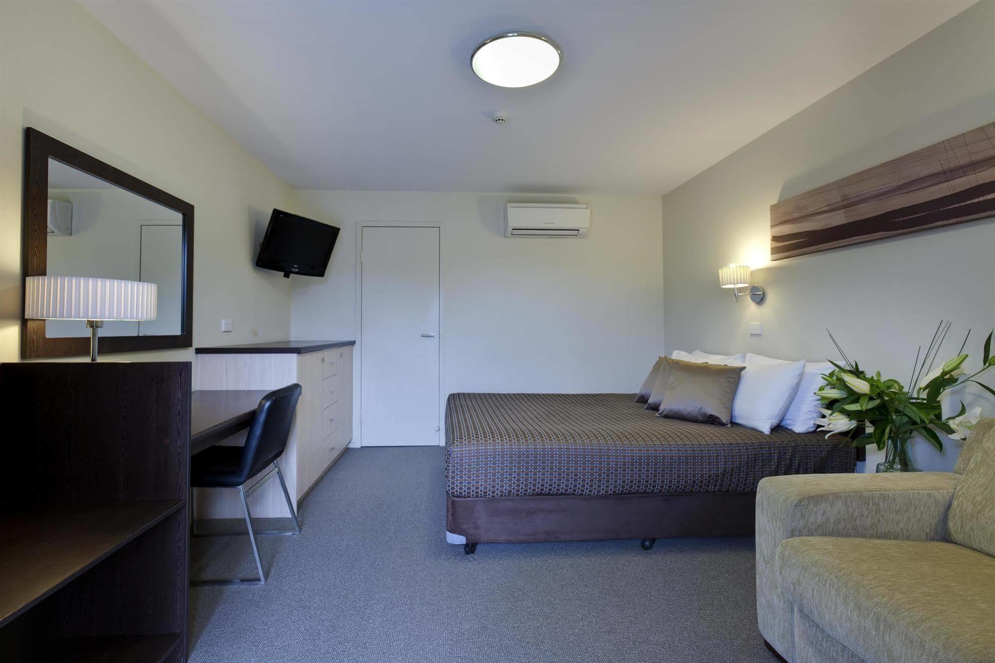 Ibis Styles Canberra Tall Trees Номер фото