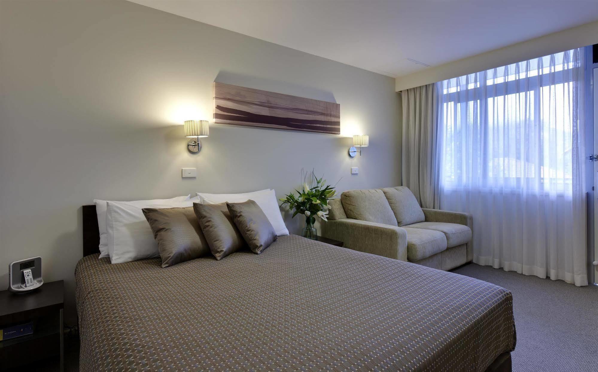 Ibis Styles Canberra Tall Trees Экстерьер фото