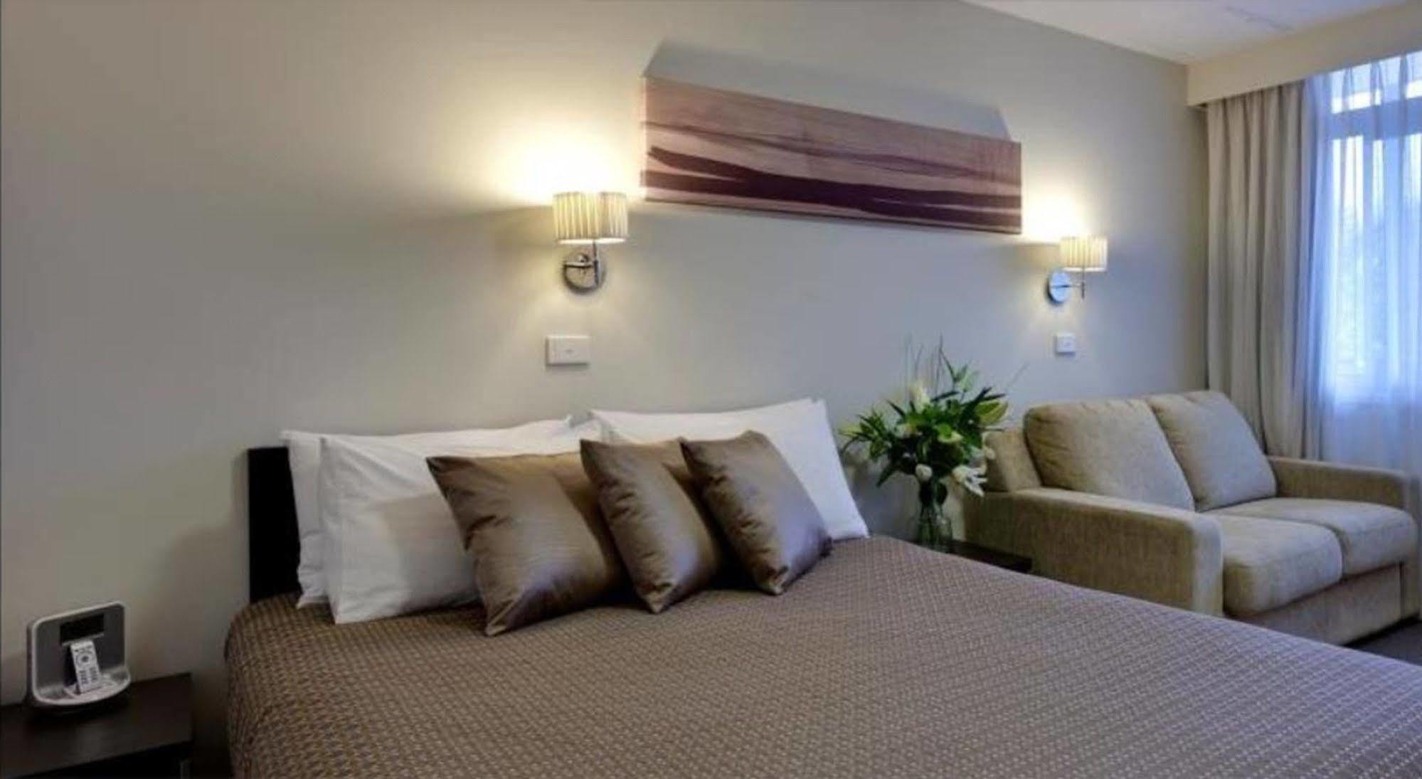 Ibis Styles Canberra Tall Trees Экстерьер фото