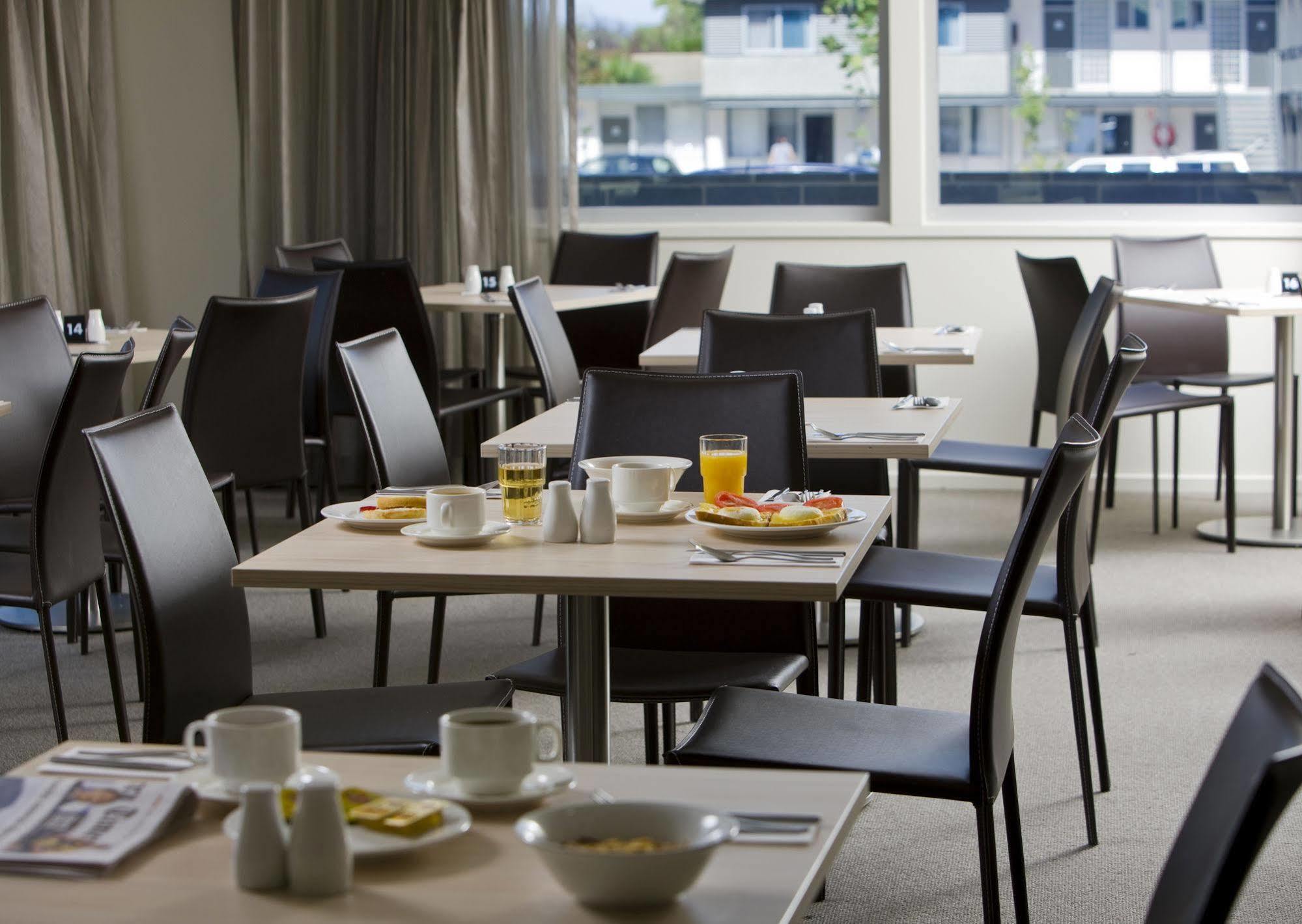 Ibis Styles Canberra Tall Trees Экстерьер фото