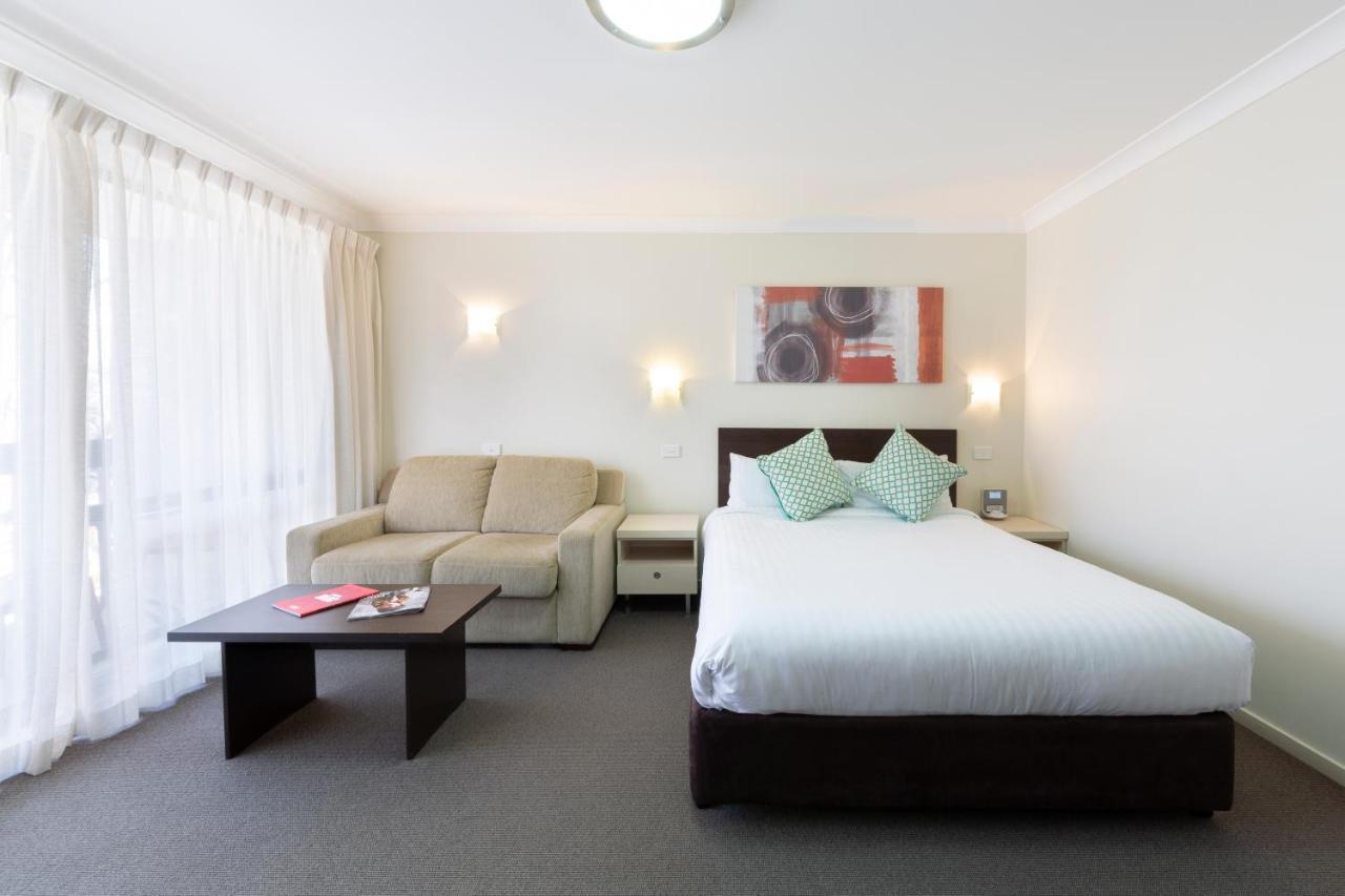 Ibis Styles Canberra Tall Trees Экстерьер фото