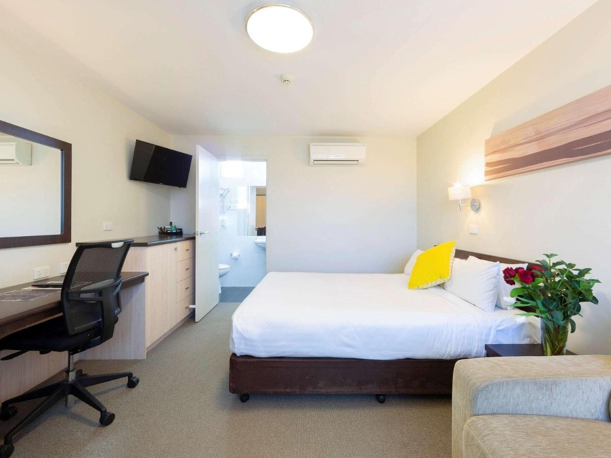 Ibis Styles Canberra Tall Trees Экстерьер фото