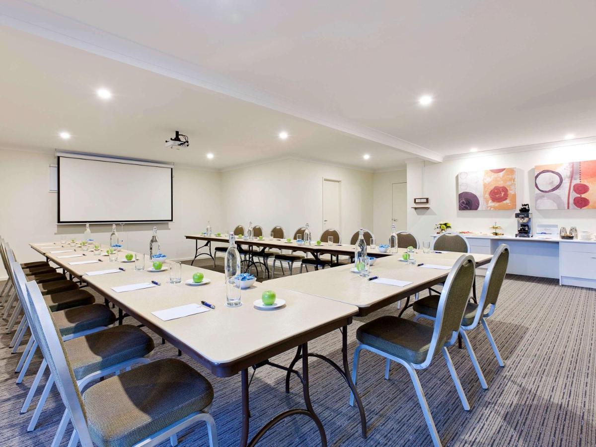 Ibis Styles Canberra Tall Trees Экстерьер фото
