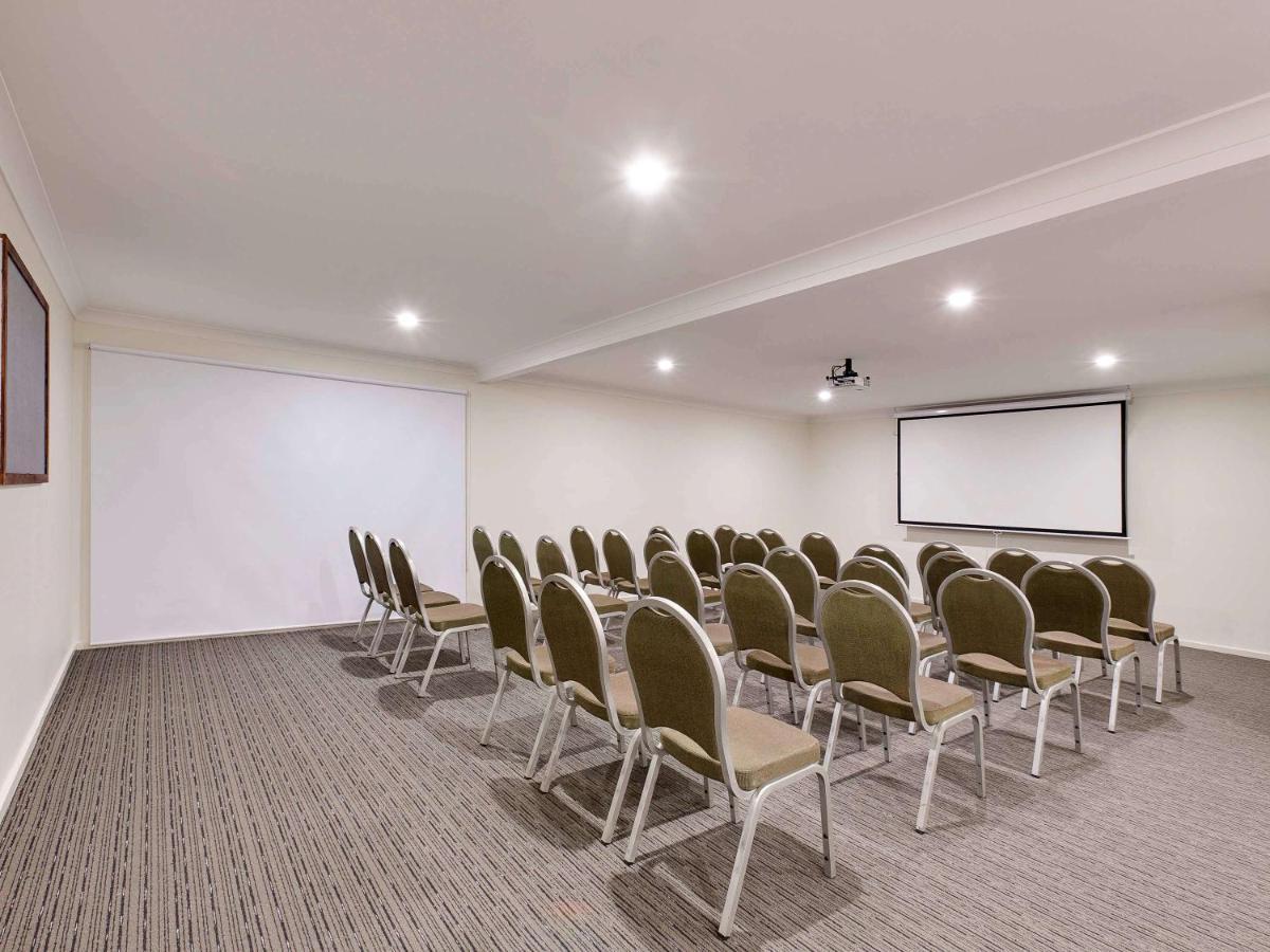 Ibis Styles Canberra Tall Trees Экстерьер фото