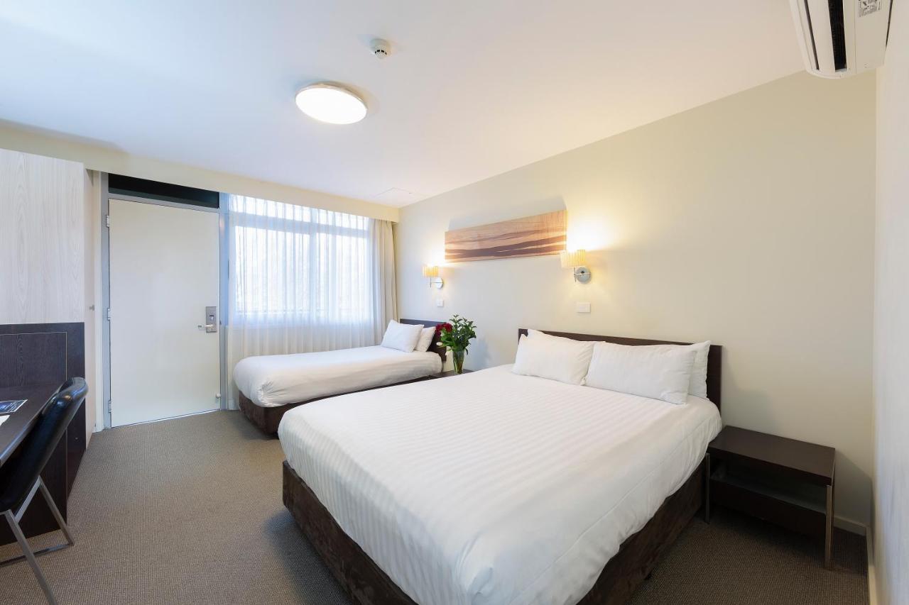 Ibis Styles Canberra Tall Trees Экстерьер фото